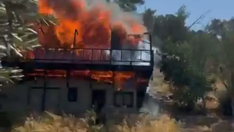 Bodrum'da Çıkan Yangın Ekipleri Alarm Durumuna Geçirdi