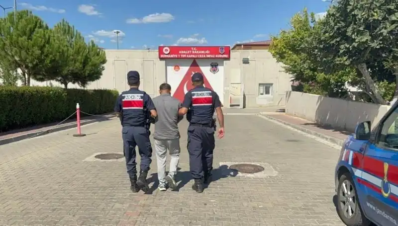 44 Yıl Hapis Cezasıyla Aranan Suçlu Edremit’te Ele Geçirildi