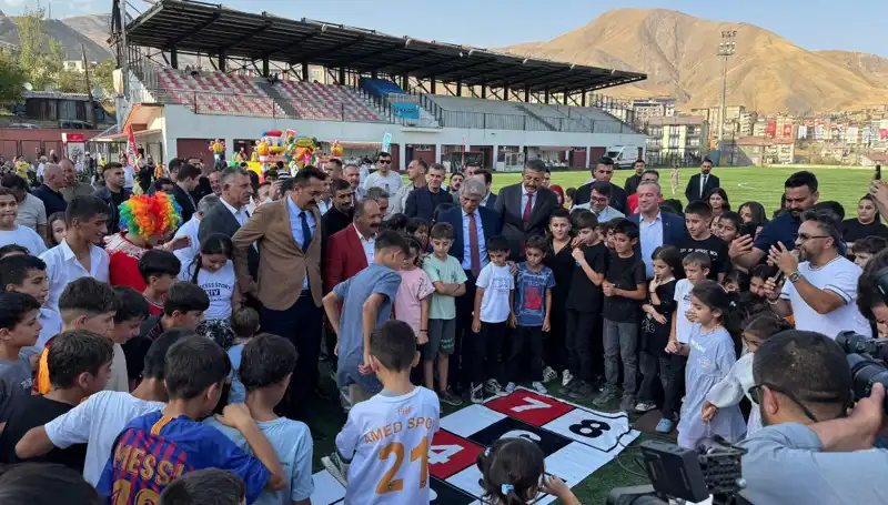 Hakkari Anadolu Şenliği: Kültür ve Coşku Şehri Sarhoş Etti