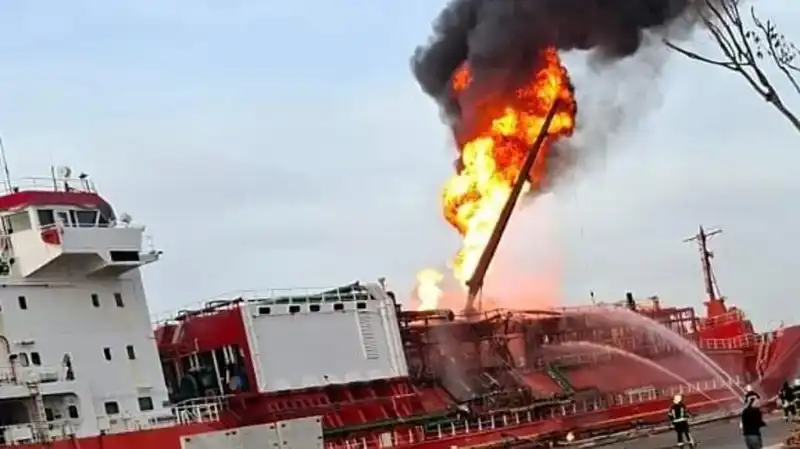 Türk Gemisine Yönelik Saldırı: 16 Can Kıl Payı Kurtarıldı