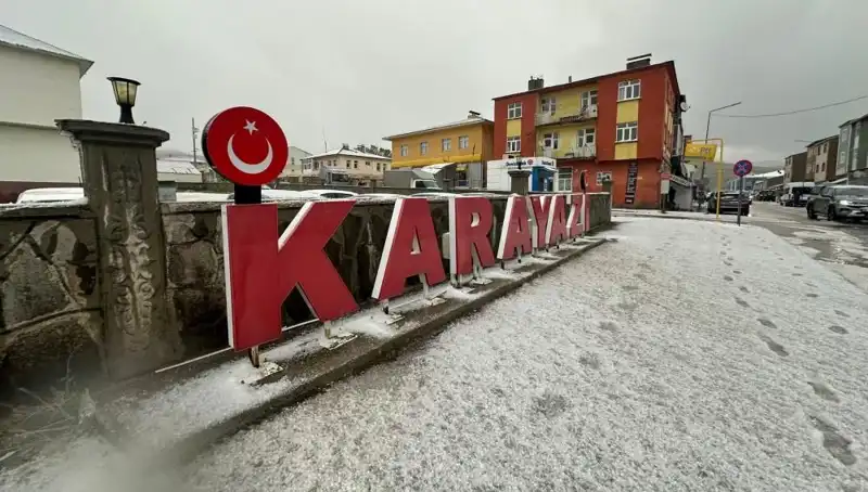 Temmuz Ayında Ortaya Çıkan Kar Sürprizi: Sürücüler Zor Anlar Yaşadı!