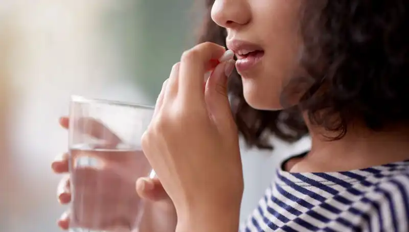 İnternette Kolayca Bulunabilen Tehlikeli İlaçların Artan Etkisi