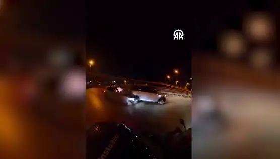 Kadıköy'deki Şok Trafik Kazası Kask Kamerasında Görüntülendi!