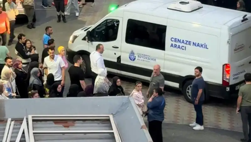 İstanbul'da 3 Aylık Bebeğin Şüpheli Ölümü: Aile ve Yetkililer Ne Dedi?