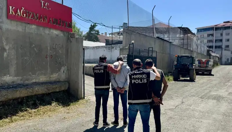 Kars’ta Uyuşturucu Çetesi Çökertildi: İki Tutuklama ile Operasyon Tamamlandı