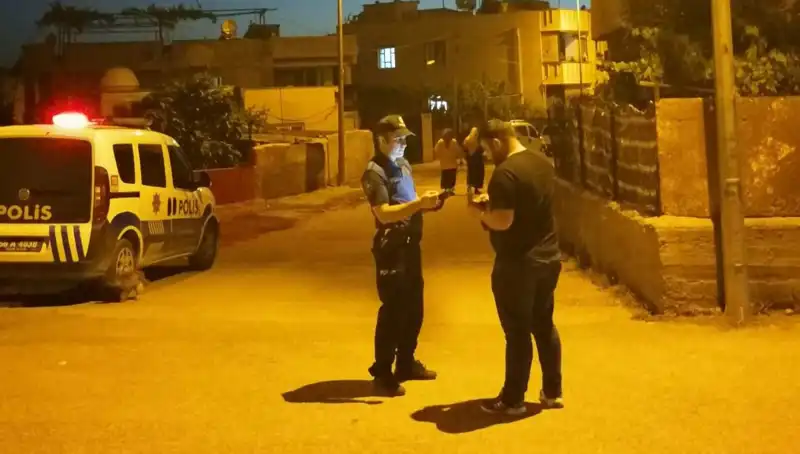 Evinin Önüne Ateş Açan Husumetliler Kaçtı: Olayın Ardındaki Gerçekler