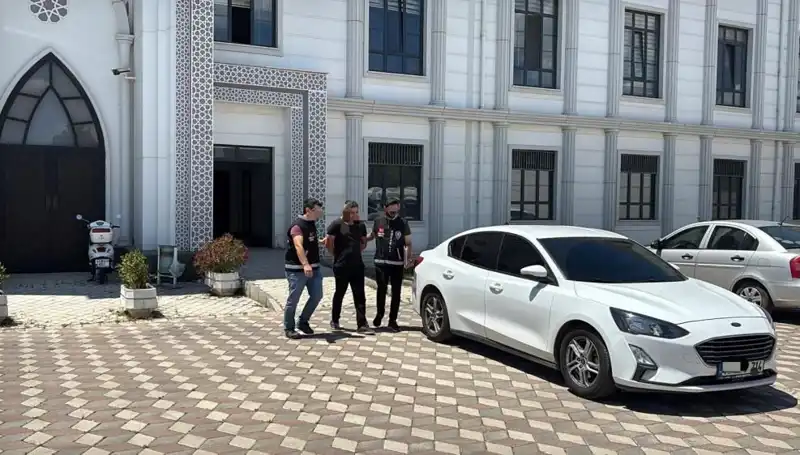 Kocaeli'de Kan Donduran Cinayet: Katil Zanlısı Yakalandı ve Tutuklandı