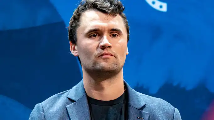 Charlie Kirk Suikastı: ABD'nin Karşılaştığı Tehlikeli Yol Ayrımı