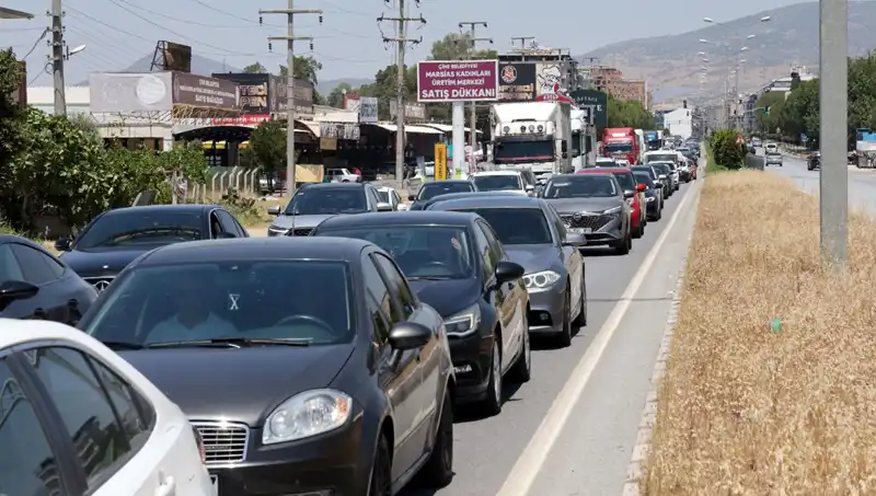 60 Kilometrelik Araç Kuyruğu: Aydın'dan Muğla'ya Ulaşım Kabusa Döndü