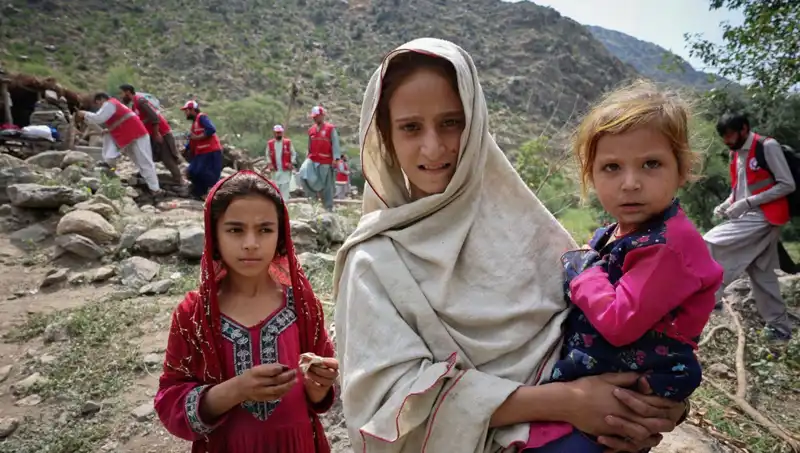 Afganistan'da Uykuda Yakalanan Deprem: 2 Binden Fazla Ölü