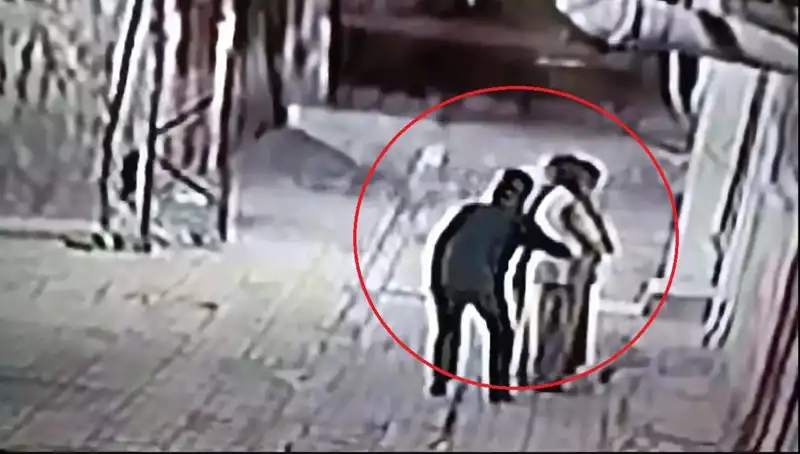 Kapkaççılara Operasyon: Polisler Pazarcı ve Simitçi Kılığına Girdi