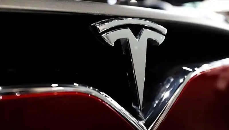 Tesla'da Kriz Tırmanıyor: Ucuz Model ve FSD Beklentileri Karşılaşacak mı?
