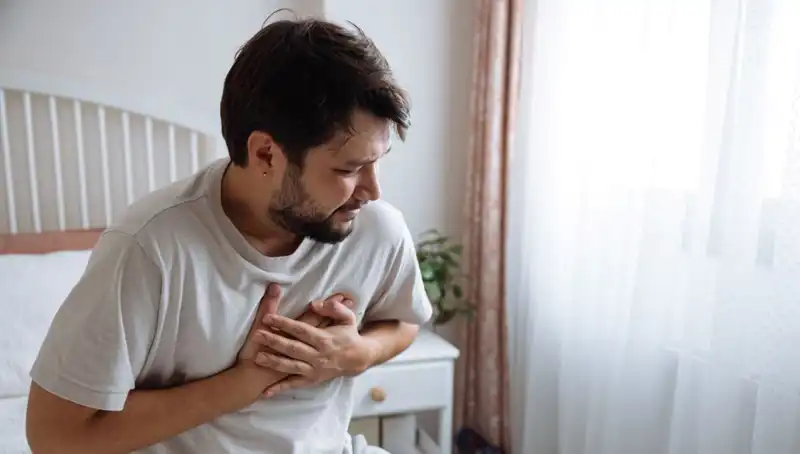 Sabahları Sıkça Yaşanan Bu Belirti Kalp Hastalığının Habercisi Olabilir