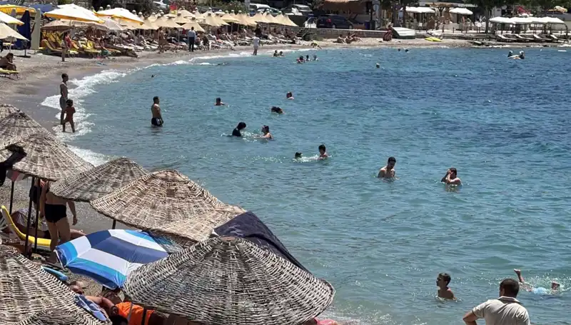36 Dereceyi Görecek Hava, Serinlemek İçin Sahile Akın Etti!