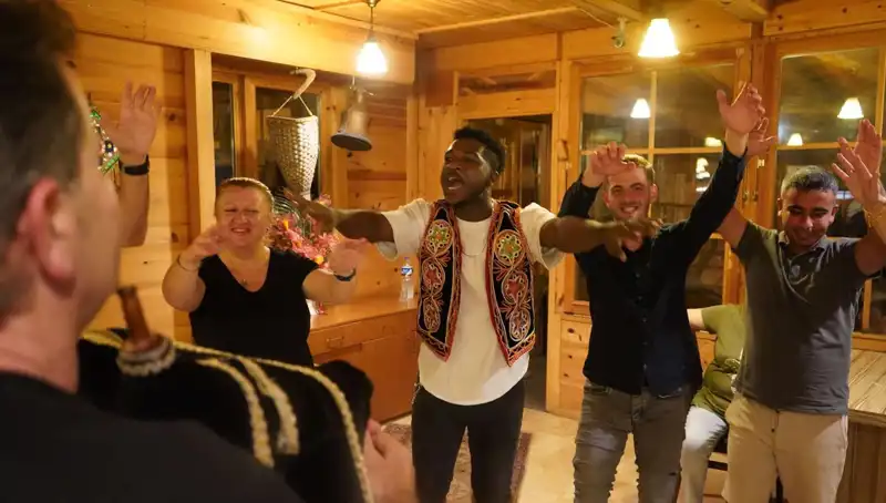 Gana'dan Türkiye'ye Uzanan Hikaye: Rizeli Tıp Fakültesi Mezunu Olmayı Başardı