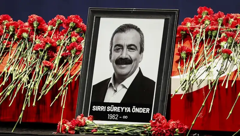 Meclis’te Sırrı Süreyya Önder Anması: Hatıralar ve Duygular Bir Araya Geldi