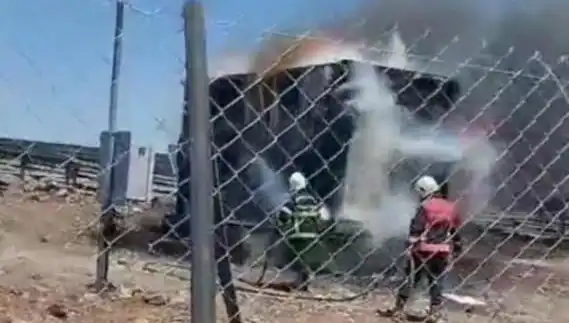 Şanlıurfa'da Büyük Trafonun Alev Alev Yanması: Çevreye Yayılan Tehlike