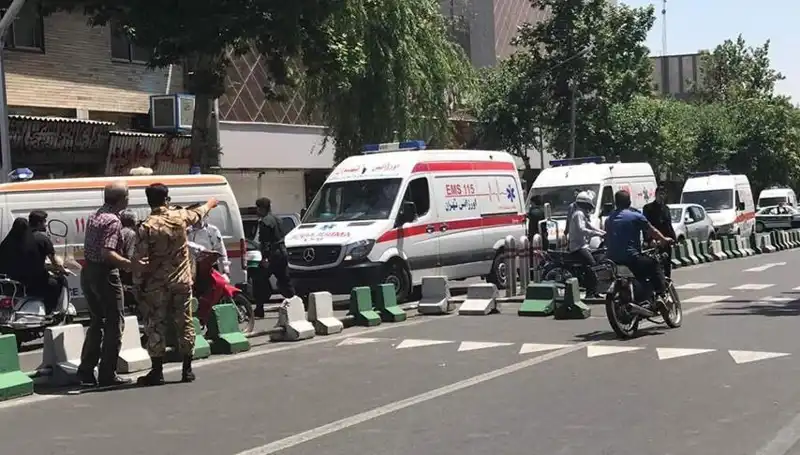 İran'ın Güneydoğusunda Silahlı Saldırı: 5 Polis Hayatını Kaybetti!