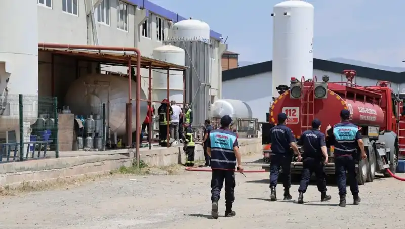 Elazığ Gaz Dolum Tesisinde Şok Eden Patlama: Can ve Mal Kaybı Yaşandı