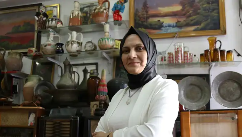 Eski Eşyalar Zenginlik Getirdi: Kadın Eşine Kızarken Şimdi Milyoner Oldu!