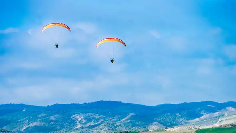 ABD'de Gerçekleşen Paraşüt Eğitimi Talihsizliği: İki Polonyalı Asker Hayatını Kaybetti