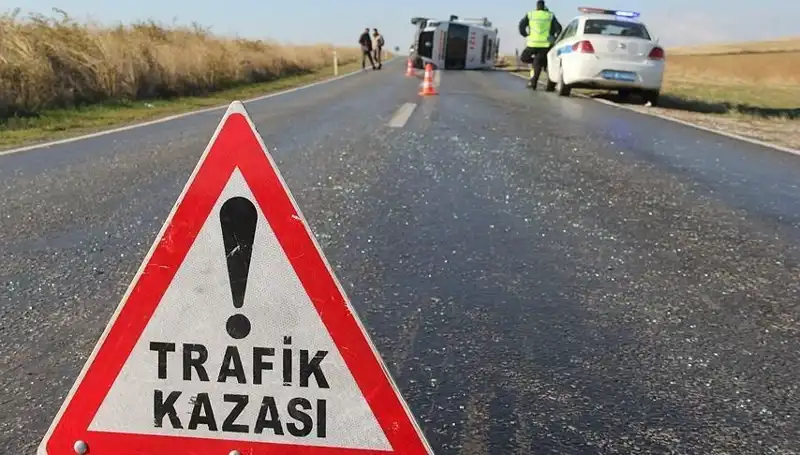 Niğde'de Feci Zincirleme Kaza: 16 Yaralı, Olay Yerinde Panik