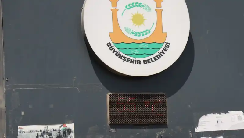Dondurucu Sıcaklık: Termometreler 55 Dereceyi Aştı, Dünya Alarmda!